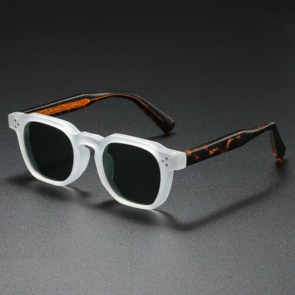 Dario Eclipse Rays